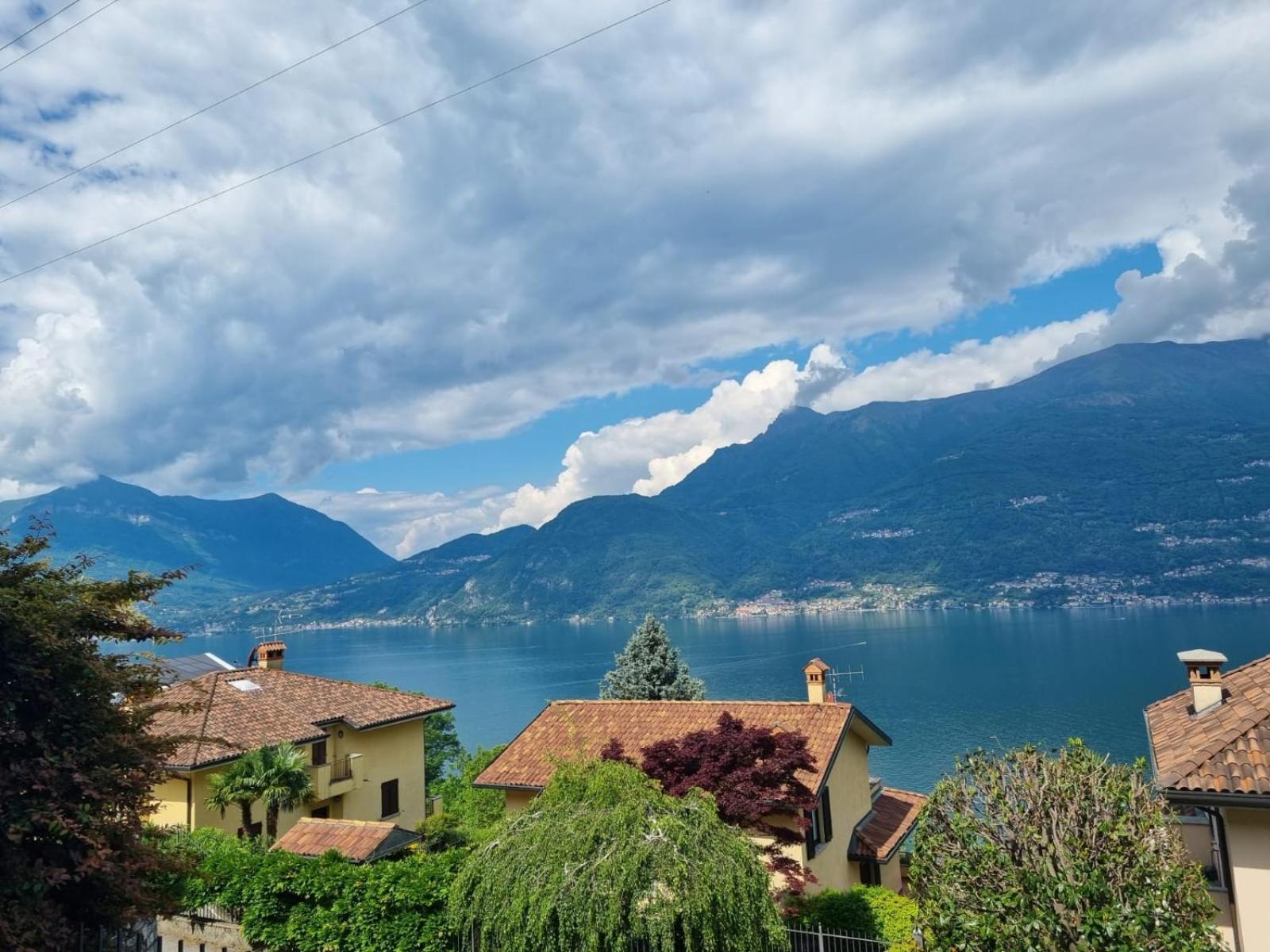 Apartment with garden&terrace beautiful lake view Bellano Buitenkant foto
