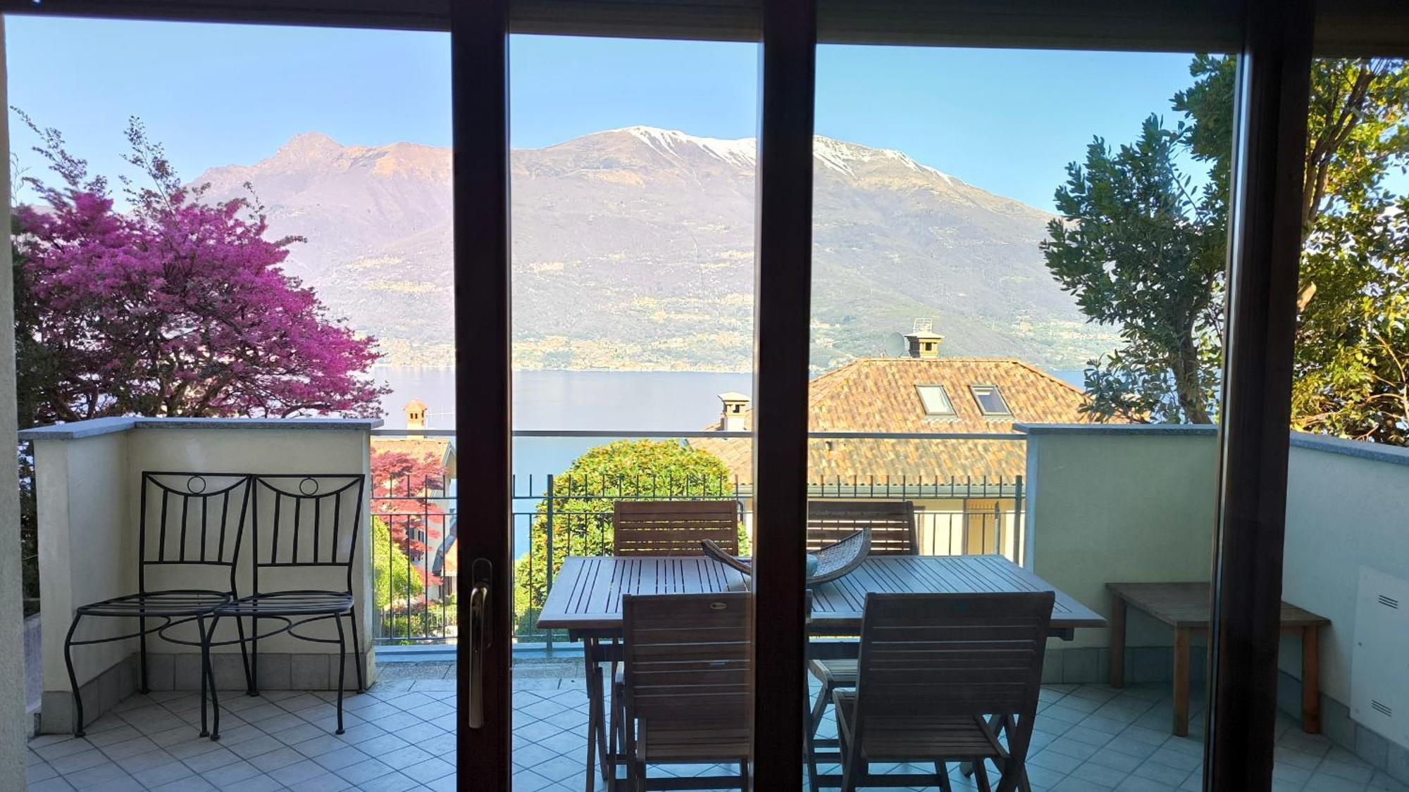 Apartment with garden&terrace beautiful lake view Bellano Buitenkant foto